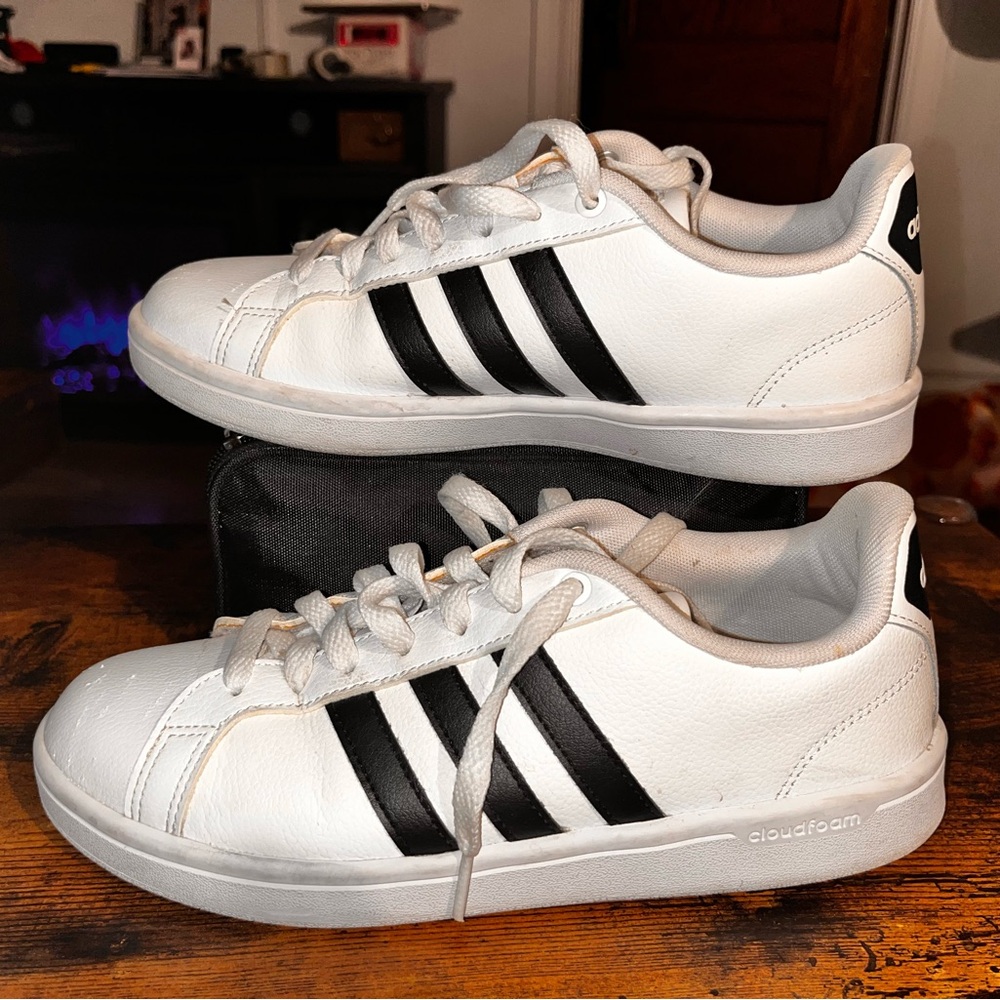 Women’s adidas cloud foam sz 7.5